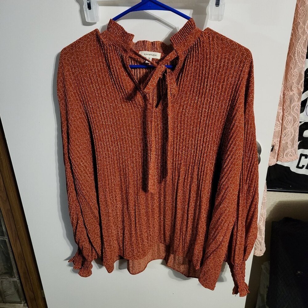 MAX STUDIO ACCORDION CRINKLED BURNT ORANGE BLOUSE SZ M
